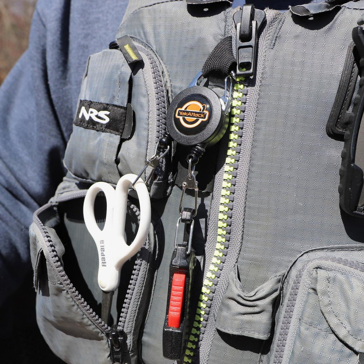 YakAttack Double Attachment Clip-on Retractor, Dual 18” Nylon Cord