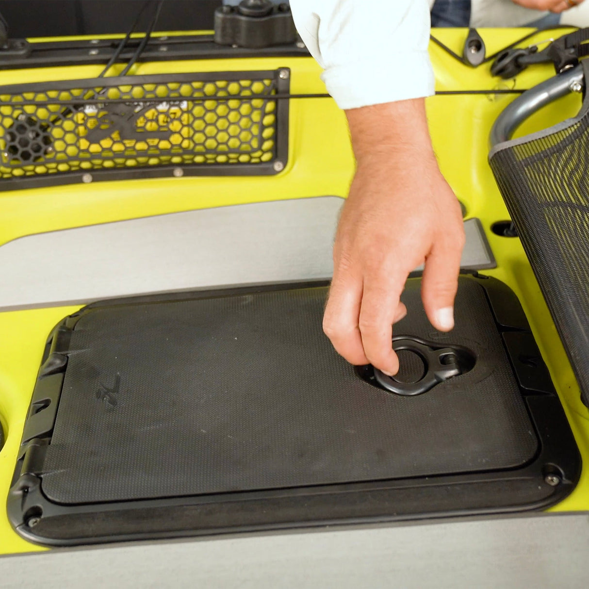 Hobie Vertical Rectangular Hatch Kit